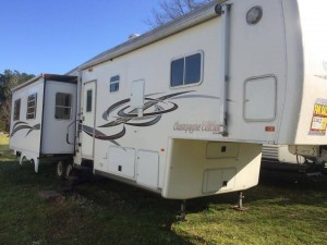 Hitch Hiker fifth wheel RV for sale